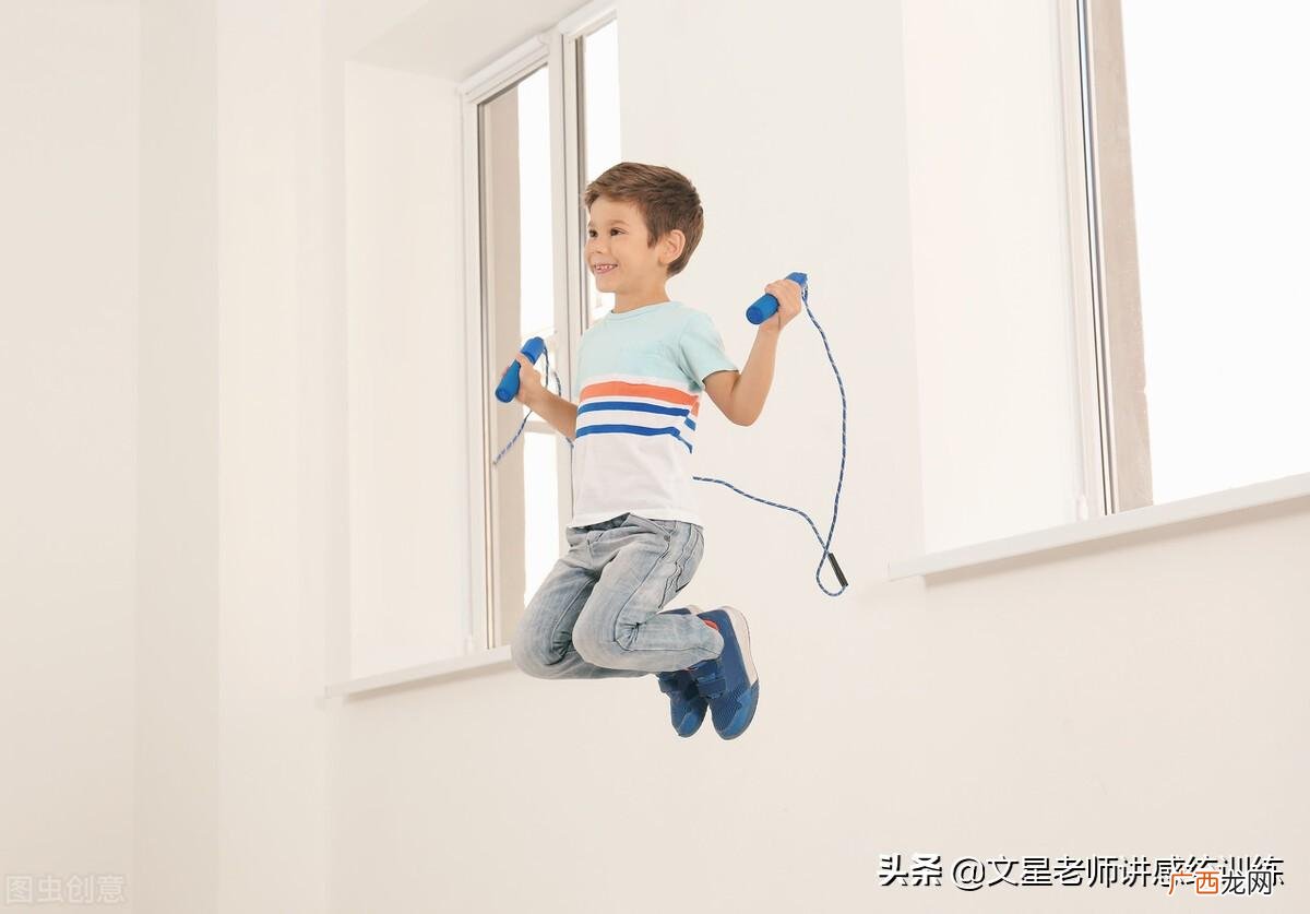 儿童初学跳绳的快速入门窍门 幼儿跳绳的正确方法与技巧