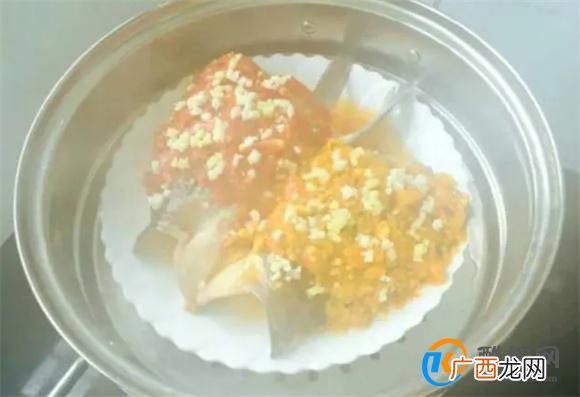 做剁椒鱼头记住两点，鱼肉嫩滑没有土腥味，鲜辣爽口简单易上手
