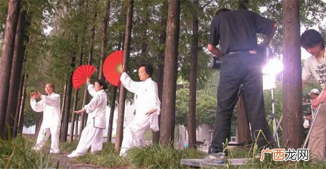 八字中关于五行系统的力量消长对命主吉凶有哪些影响
