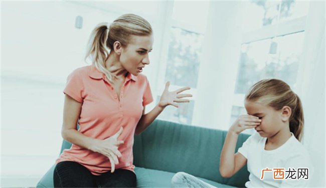 ?孩子打骂父母怎么教育 孩子打骂父母可以报警吗