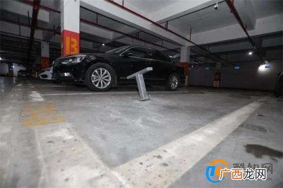 某小区为增车位拆掉承重柱 住建局回应小区拆掉承重柱_酷知科普
