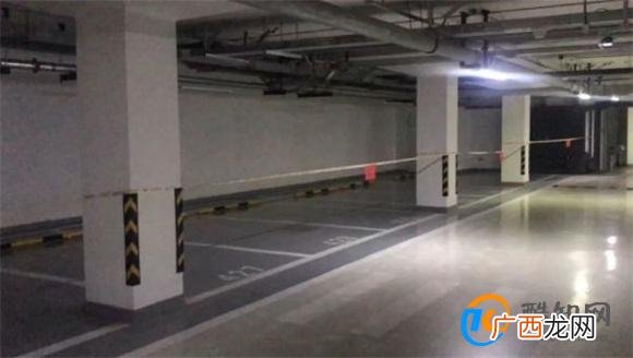 某小区为增车位拆掉承重柱 住建局回应小区拆掉承重柱_酷知科普
