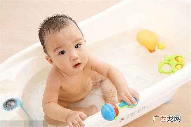 孩子的这四种照片 不要往朋友圈发 这是在伤害孩子