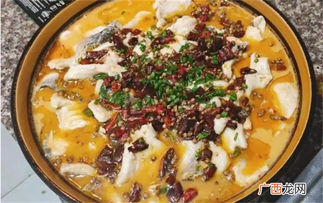 酸菜鱼正宗做法 肉质鲜嫩酸爽可口掌握好步骤一点都不难