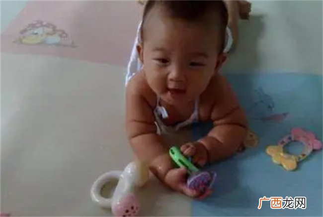 小孩子“口无遮拦”起来有多可怕 网友：尴尬到想钻地缝