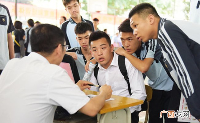 职校生就业 学校中介如何联手挖坑