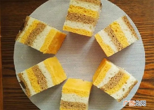 营养丰富的三色发糕,色彩绚丽即好吃又好看