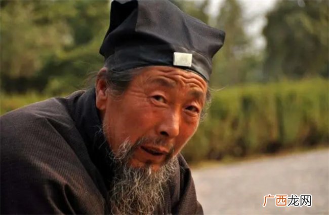 命理学中天干与地支的盖头截脚理论都有哪些特点