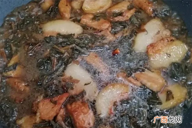 简单美味的“梅菜烧肉”肥而不腻 满口留香米饭最佳伴侣