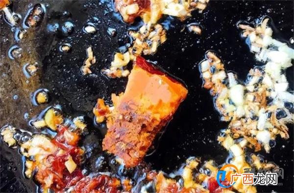 饭店水准的“鱼香鸡蛋”酸甜滑嫩 比肉丝的还好吃 简单超下饭