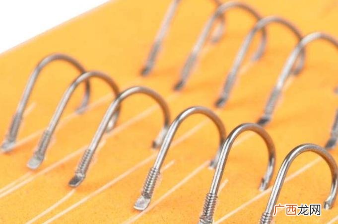 袖钩选购方法及使用技巧 三两到半斤鲫鱼用几号袖钩