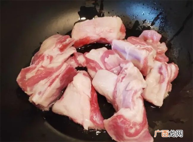 在家也能做出美味绝伦的“羊肉抓饭”鲜香十足 简单易做