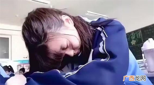 女生上课犯困怎么办 解困的最好方法
