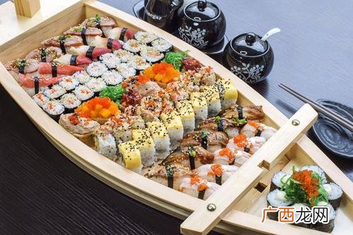 日本人吃的寿司特点 寿司是哪个国家的传统食物