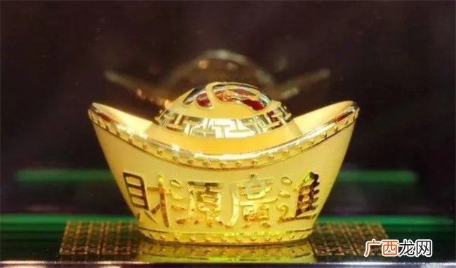 命理学中如何通过格局分析命主适合做生意还是做官