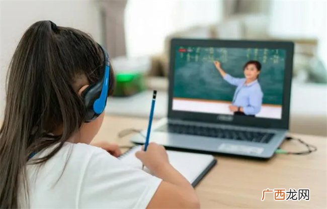 都是为你好以爱为名的道德绑架补习班 孩子身上一座大山