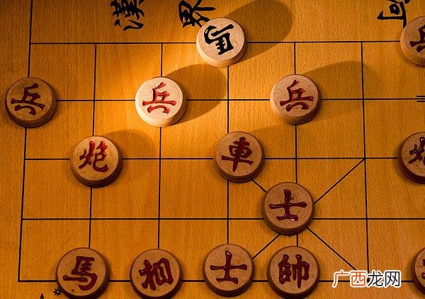 象棋蹩马腿示意图 中国象棋马走日怎么才会蹩脚