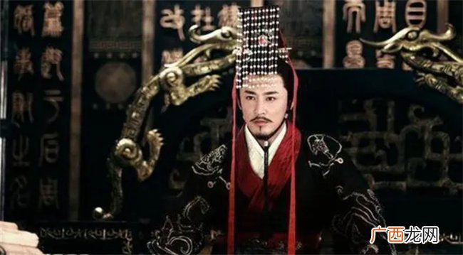 这太子不满父亲用百姓和罪犯造反 惨死后父亲送难听封号