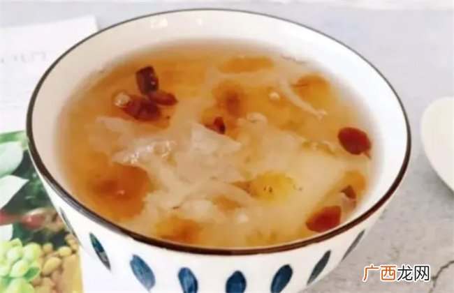 美食菜谱 5种银耳汤的做法 软糯黏稠 香甜可口 润燥又养颜