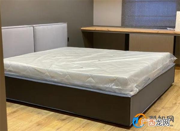 床垫的清洁方法有哪些?这5个方法快收藏,轻松去除各种污渍!