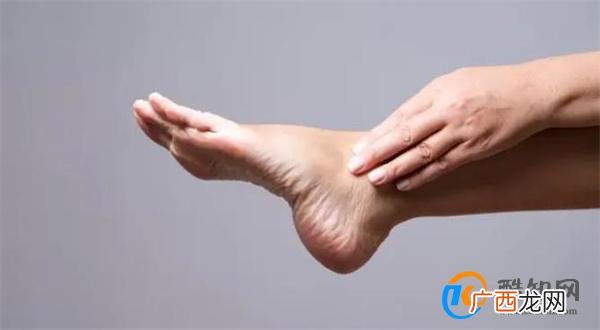 “荷尔蒙”旺盛的女人,通常有什么“特征”呢?不妨自查一下