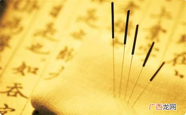八字中四柱干支的强弱程度是如何影响命主的身体健康