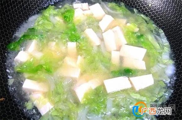 想要皮肤有光泽，多吃这种菜，排毒养颜，润肠通便，不懂吃真可惜