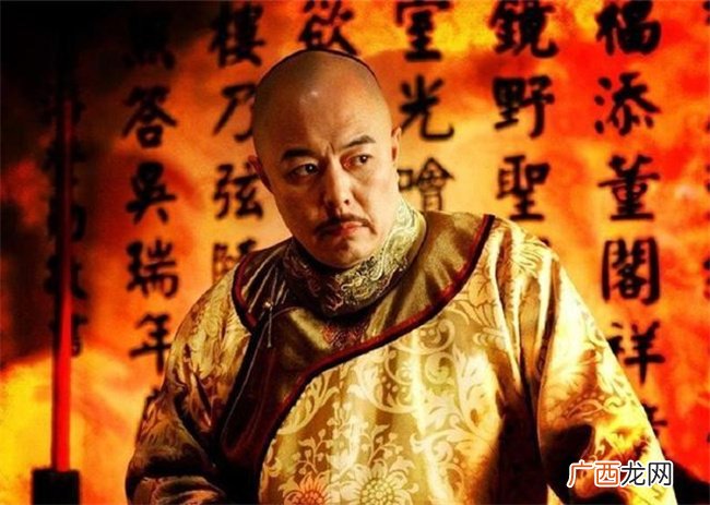 乾隆微服出巡 找街边道士算命 刚走出500步 就要杀了算命的