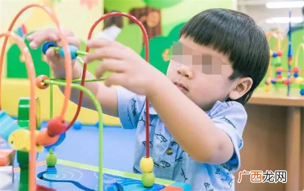 玩具选错也会变成伤害 给孩子挑选玩具 家长要看好这三点