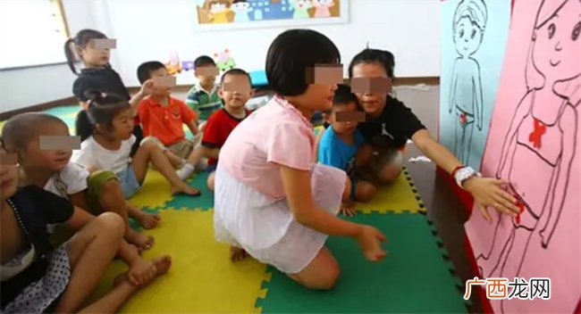 孩子能有什么坏心眼 只是单纯而已 家长不用遮遮掩掩