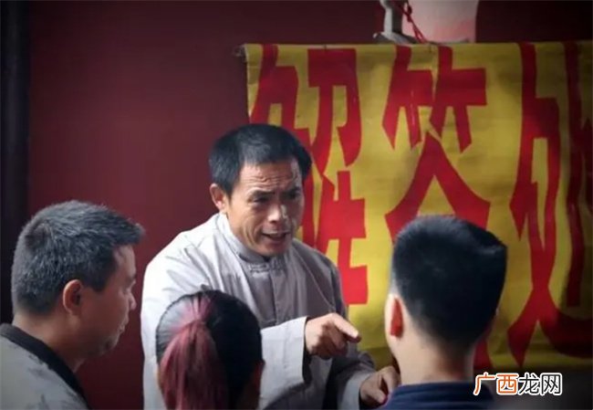 解析命理学中如何推断出命主会嫁给什么样的丈夫