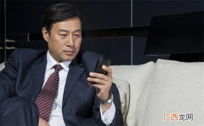 解析命理学中如何推断出命主会嫁给什么样的丈夫