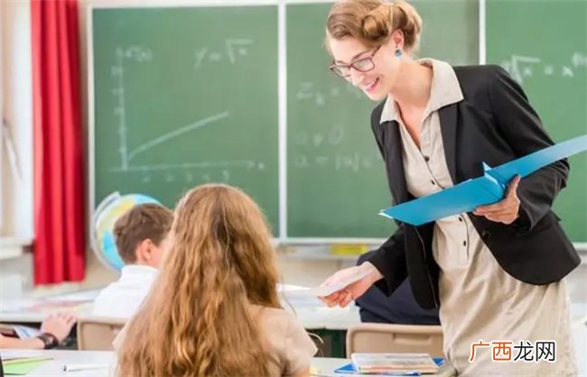 资深班主任：学校里受欢迎的孩子 有3个特点 占一个都讨喜