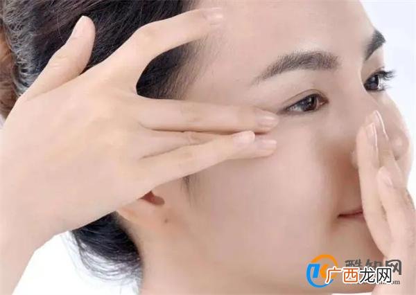 正确使用眼霜的方法 眼霜怎么用