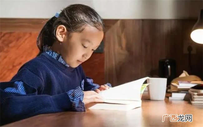 “补课”和“不补课”的孩子 有2点差距很明显 父母要重视