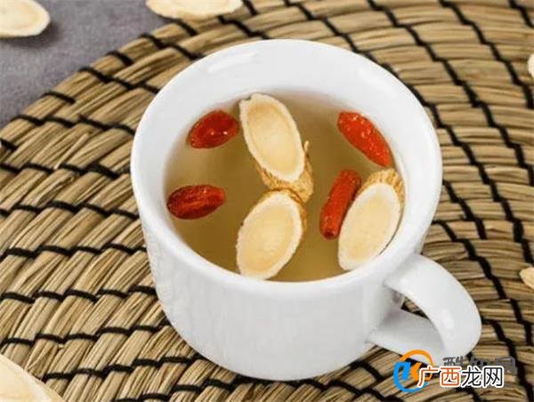 经常喝黄芪水，人为什么会变瘦？提醒：黄芪水的副作用，不要忽视