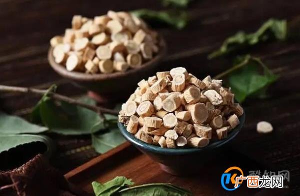 经常喝黄芪水，人为什么会变瘦？提醒：黄芪水的副作用，不要忽视