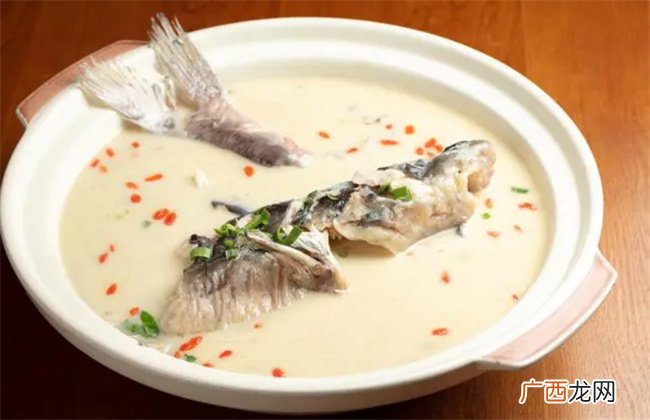 家常鲫鱼汤做法 原汁原味 汤鲜味美