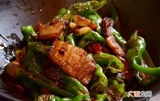 辣椒炒肉到底要怎么炒 给你一个最详细的教程