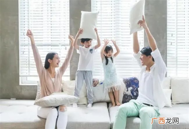 最伤孩子的2句话 希望每位家长都引以为戒 以后不要再说