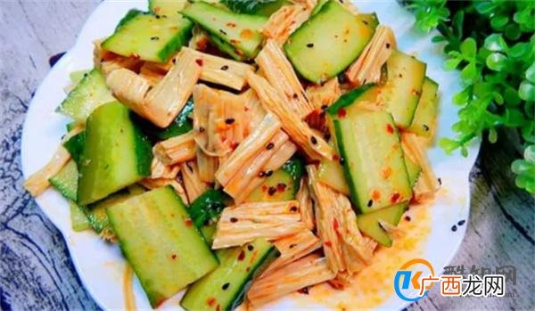 血脂高的人不能吃面条提醒：若想稳定血脂尽量远离这4种素食