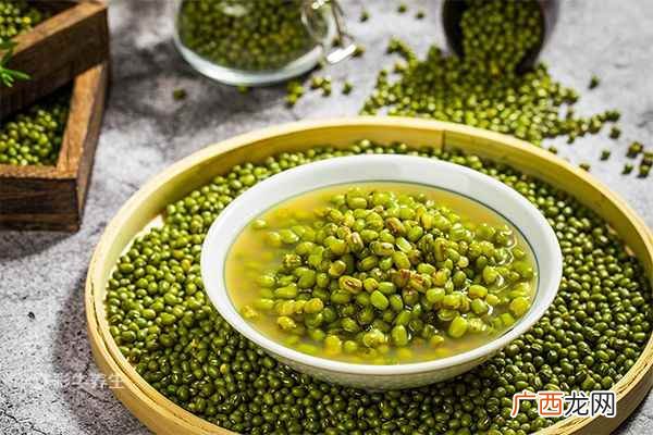 绿豆汤为什么煮出来是红色的
