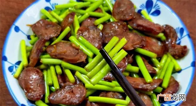年纪大了建议少吃白菜和豆腐 多吃这5样 腿脚有劲精神好