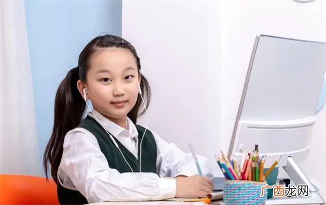 小学生课外做4件事 孩子初高中的学习后劲足 学霸都会做