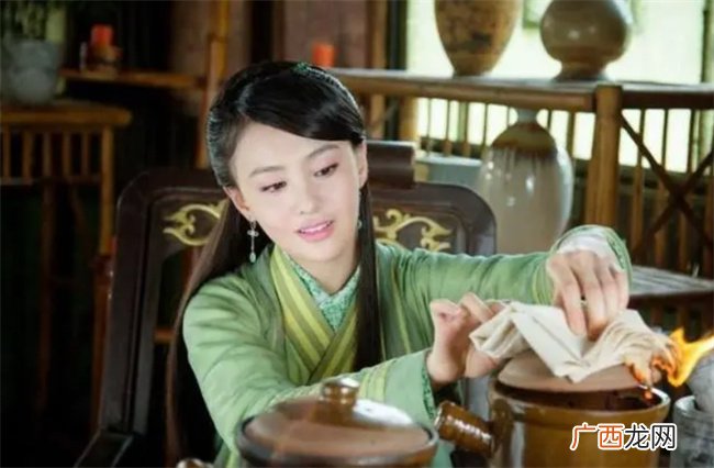 八字命理中命主形貌秀丽的格局都有哪些特点与诀窍