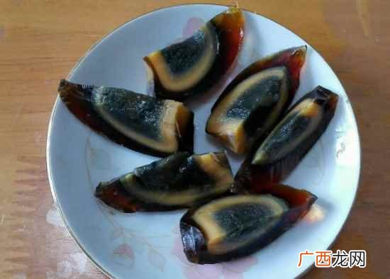 皮蛋和丝瓜可不可以放在一吃 皮蛋可以和丝瓜一起吃吗