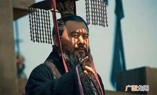 曹操为何执意杀华佗 12年后发现实在高明 曹操可能是对的