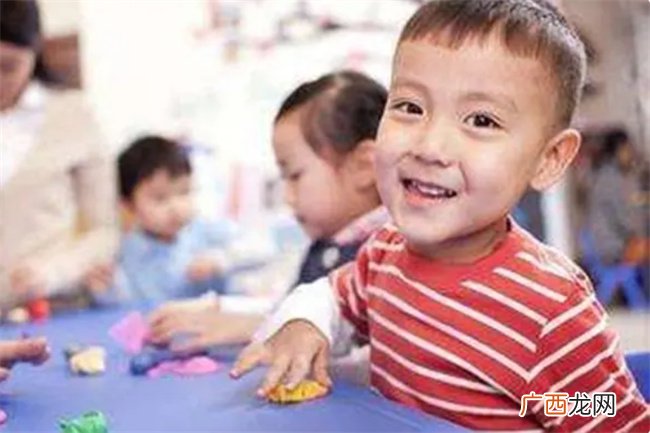 孩子上幼儿园不哭不闹 完全没有分离焦虑 这正常吗