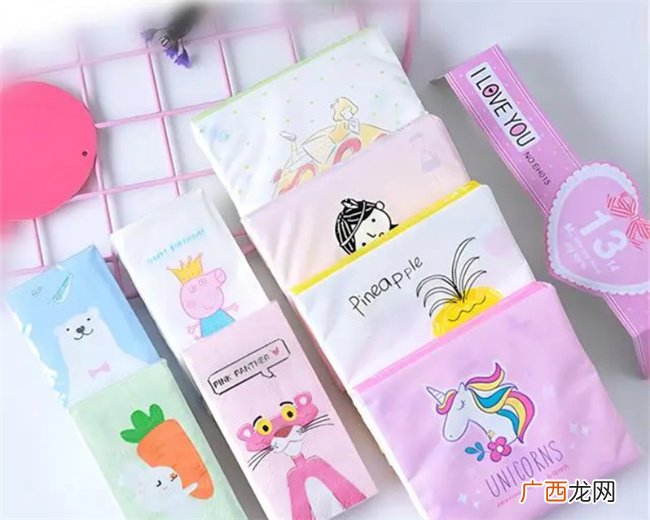 白卫生纸和黄卫生纸到底哪个好 多亏超市员工提醒 别买错