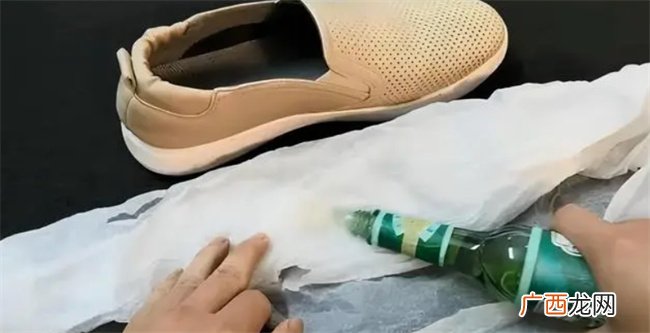 买鞋子时鞋子里“那团纸”要留下来 用处有很多